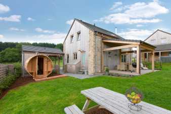 Hbsches modernes 4-Sterne-Ferienhaus mit Sauna in La Roche